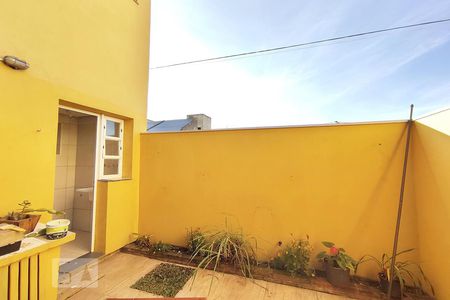Casa de condomínio à venda com 152m², 3 quartos e 2 vagas Casa de condomínio à venda com 152m², 3 quartos e 2 vagasPátio interno