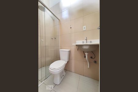 Casa de condomínio à venda com 152m², 3 quartos e 2 vagas Casa de condomínio à venda com 152m², 3 quartos e 2 vagasBanheiro da Suíte