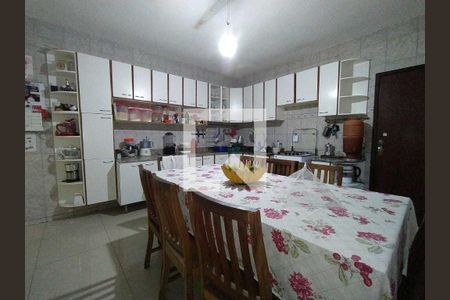 Casa à venda com 525m², 5 quartos e 7 vagas