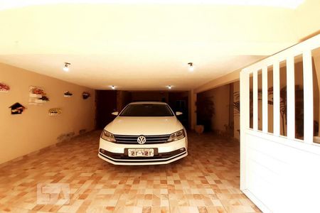 Casa de condomínio à venda com 448m², 6 quartos e 2 vagas Casa de condomínio à venda com 448m², 6 quartos e 2 vagasGaragem