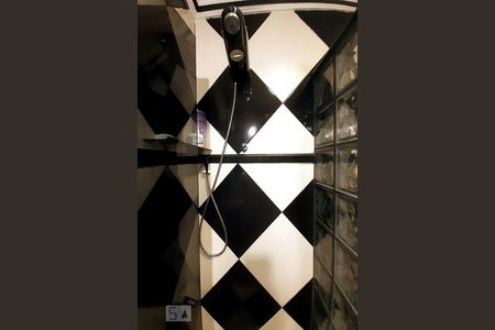 Casa de condomínio à venda com 448m², 6 quartos e 2 vagas Casa de condomínio à venda com 448m², 6 quartos e 2 vagasBanheiro da Suíte 2