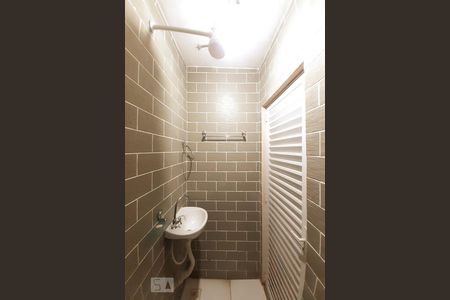 Casa de condomínio à venda com 448m², 6 quartos e 2 vagas Casa de condomínio à venda com 448m², 6 quartos e 2 vagasLavabo