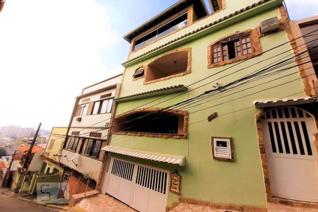 Casa de condomínio à venda com 448m², 6 quartos e 2 vagas Casa de condomínio à venda com 448m², 6 quartos e 2 vagasFachada