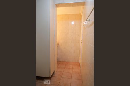 Apartamento à venda com 63m², 2 quartos e 1 vagaDetalhe do banheiro