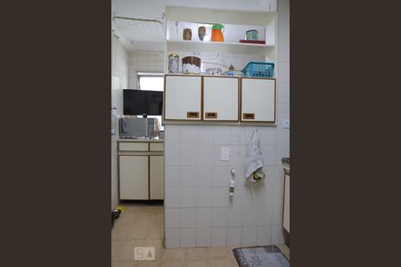 Apartamento à venda com 63m², 2 quartos e 1 vagaCozinha e Vista da Despensa