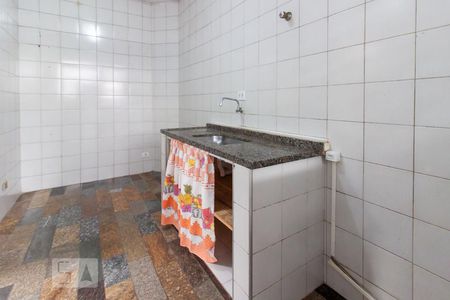 Casa à venda com 150m², 2 quartos e 2 vagas Casa à venda com 150m², 2 quartos e 2 vagasCozinha