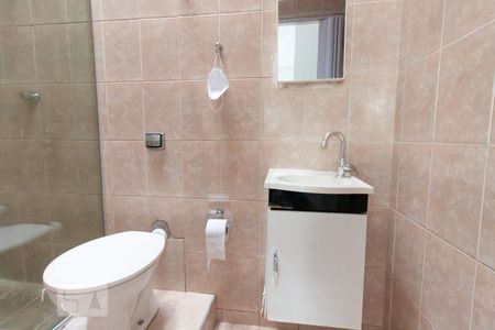 Casa à venda com 150m², 2 quartos e 2 vagas Casa à venda com 150m², 2 quartos e 2 vagasBanheiro