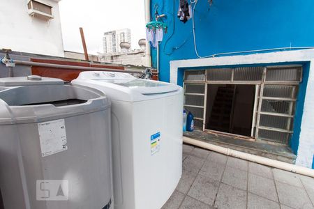 Casa à venda com 150m², 2 quartos e 2 vagas Casa à venda com 150m², 2 quartos e 2 vagasÁrea de serviço