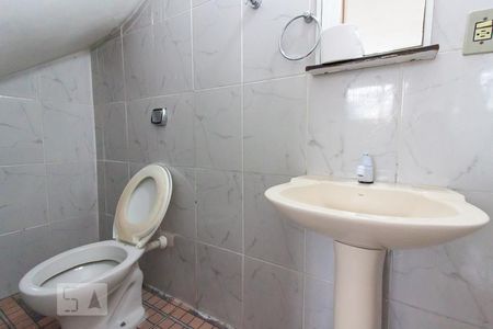 Casa à venda com 150m², 2 quartos e 2 vagas Casa à venda com 150m², 2 quartos e 2 vagasLavabo