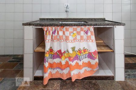 Casa à venda com 150m², 2 quartos e 2 vagas Casa à venda com 150m², 2 quartos e 2 vagasCozinha - Torneira