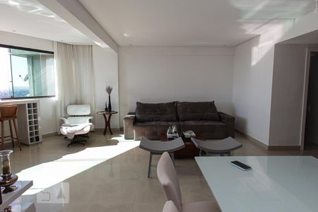 Sala de apartamento para alugar com 3 quartos, 120m² em São Lucas, Belo Horizonte
