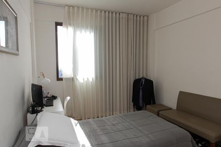 Quarto 1 de apartamento para alugar com 3 quartos, 120m² em São Lucas, Belo Horizonte