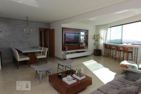 Sala de apartamento para alugar com 3 quartos, 120m² em São Lucas, Belo Horizonte