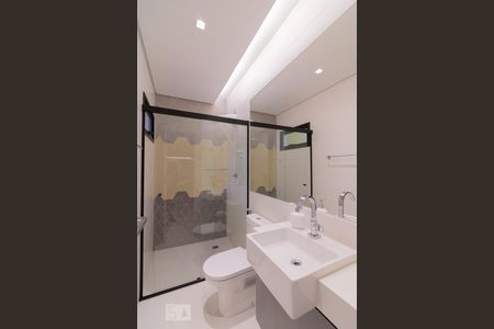 Banheiro de kitnet/studio para alugar com 1 quarto, 38m² em Itaim Bibi, São Paulo