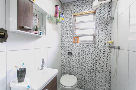 Casa à venda com 300m², 4 quartos e 4 vagasEdícula - Banheiro