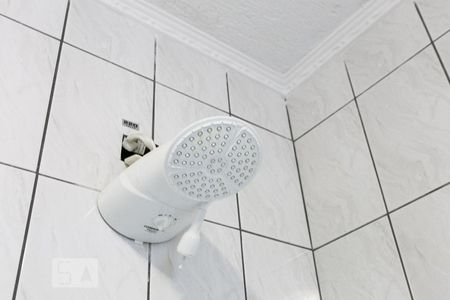 Casa à venda com 300m², 4 quartos e 4 vagasBanheiro da Suíte 2 - Chuveiro