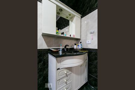 Casa à venda com 300m², 4 quartos e 4 vagasBanheiro da Suíte 1