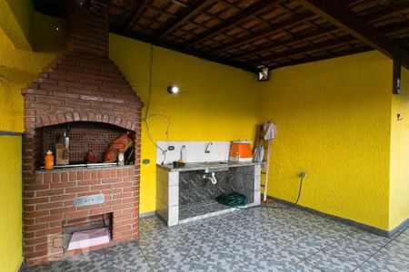 Casa à venda com 300m², 4 quartos e 4 vagasVaranda com Churrasqueira