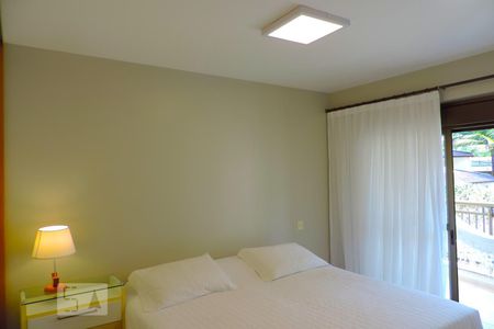 Suite 1 de apartamento para alugar com 3 quartos, 90m² em Pantanal, Florianópolis