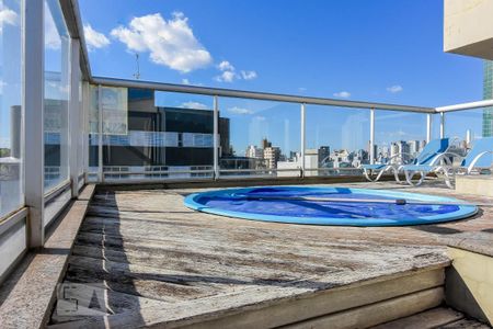 Apartamento à venda com 200m², 3 quartos e 3 vagas Apartamento à venda com 200m², 3 quartos e 3 vagasPiscina Cobertura