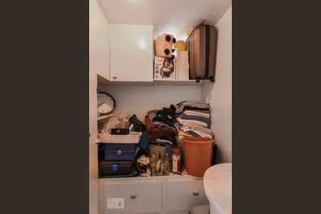 Apartamento à venda com 200m², 3 quartos e 3 vagas Apartamento à venda com 200m², 3 quartos e 3 vagasQuarto Área de Serviço