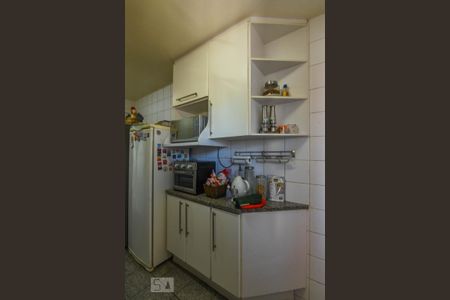 Apartamento à venda com 200m², 3 quartos e 3 vagas Apartamento à venda com 200m², 3 quartos e 3 vagasCozinha