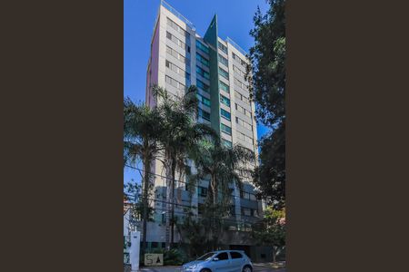 Apartamento à venda com 200m², 3 quartos e 3 vagas Apartamento à venda com 200m², 3 quartos e 3 vagasFachada Edifício