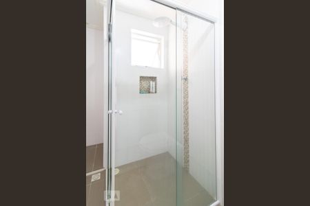 Casa à venda com 400m², 3 quartos e 3 vagas Casa à venda com 400m², 3 quartos e 3 vagasBanheiro