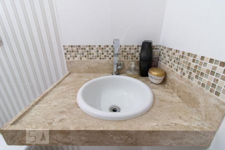 Casa à venda com 400m², 3 quartos e 3 vagas Casa à venda com 400m², 3 quartos e 3 vagasDetalhe - Banheiro