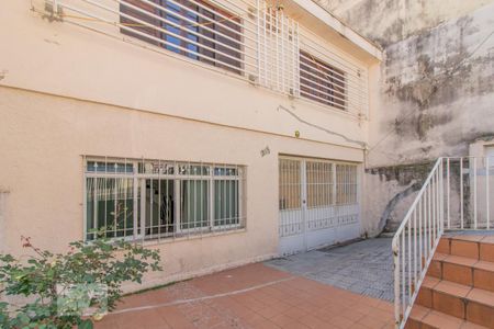 Casa à venda com 400m², 3 quartos e 3 vagas Casa à venda com 400m², 3 quartos e 3 vagasFrente da Casa