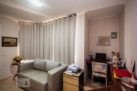Apartamento à venda com 160m², 4 quartos e 2 vagas Apartamento à venda com 160m², 4 quartos e 2 vagasSaleta