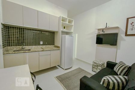 Sala e Cozinha de apartamento para alugar com 1 quarto, 25m² em Mooca, São Paulo
