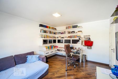 Casa à venda com 220m², 3 quartos e 5 vagas Casa à venda com 220m², 3 quartos e 5 vagasQuarto 02