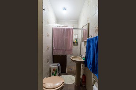 Casa à venda com 158m², 8 quartos e 2 vagas Casa à venda com 158m², 8 quartos e 2 vagasCasa 2 | Banheiro da Suíte 1