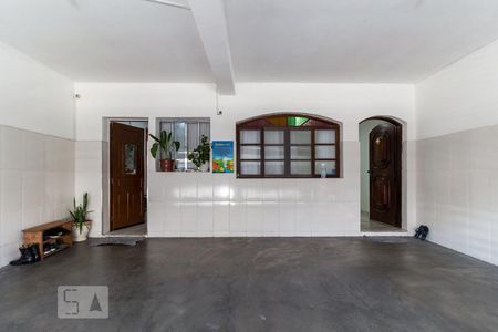 Casa à venda com 158m², 8 quartos e 2 vagas Casa à venda com 158m², 8 quartos e 2 vagasGaragem