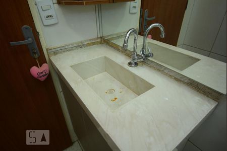 Apartamento para alugar com 40m², 2 quartos e sem vagaBanheiro - Torneira