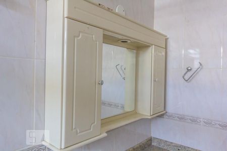 Apartamento à venda com 81m², 3 quartos e 2 vagasBanheiro da Suíte