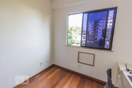 Apartamento à venda com 81m², 3 quartos e 2 vagasQuarto 1