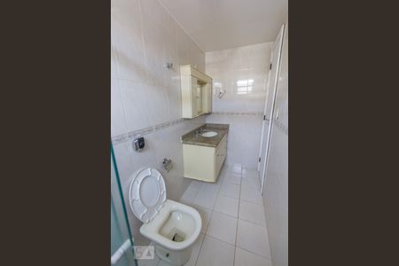 Apartamento à venda com 81m², 3 quartos e 2 vagasBanheiro da Suíte