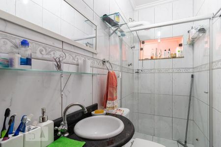 Casa de condomínio à venda com 192m², 3 quartos e 2 vagas Casa de condomínio à venda com 192m², 3 quartos e 2 vagasBanheiro da Suíte