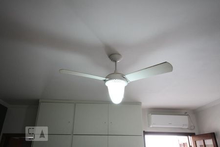 Casa à venda com 150m², 3 quartos e 1 vagaSuíte