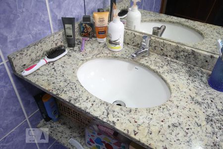 Casa à venda com 150m², 3 quartos e 1 vagaBanheiro