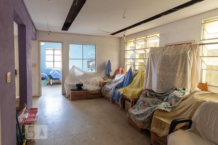 Casa à venda com 489m², 5 quartos e 6 vagas Casa à venda com 489m², 5 quartos e 6 vagasDeposito