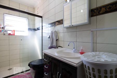 Casa à venda com 200m², 3 quartos e 2 vagas Casa à venda com 200m², 3 quartos e 2 vagasBanheiro