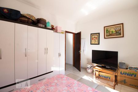 Casa à venda com 200m², 3 quartos e 2 vagas Casa à venda com 200m², 3 quartos e 2 vagasQuarto 3