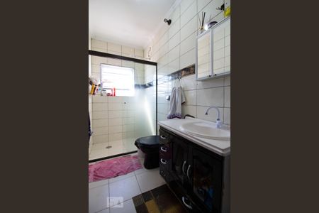 Casa à venda com 200m², 3 quartos e 2 vagas Casa à venda com 200m², 3 quartos e 2 vagasBanheiro