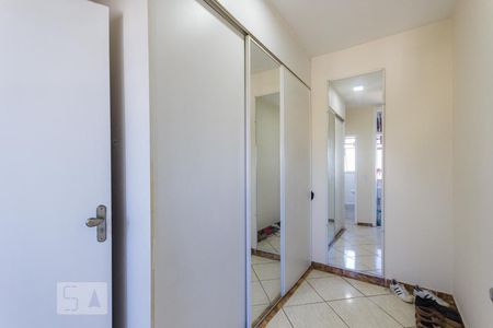 Apartamento à venda com 184m², 3 quartos e 2 vagas Apartamento à venda com 184m², 3 quartos e 2 vagasQuarto de Serviço