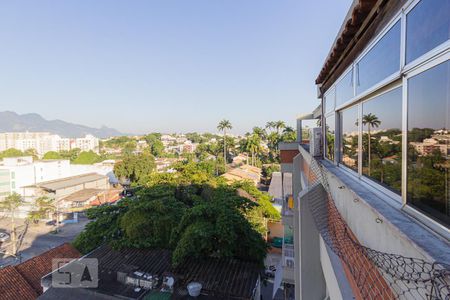 Apartamento à venda com 184m², 3 quartos e 2 vagas Apartamento à venda com 184m², 3 quartos e 2 vagasVista