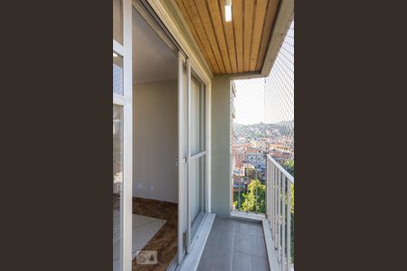 Apartamento à venda com 184m², 3 quartos e 2 vagas Apartamento à venda com 184m², 3 quartos e 2 vagasVaranda do Quarto