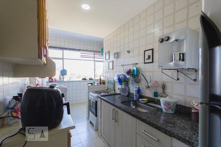 Apartamento à venda com 184m², 3 quartos e 2 vagas Apartamento à venda com 184m², 3 quartos e 2 vagasCozinha